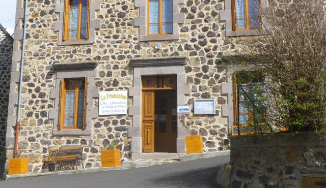 Guest house 15 pers