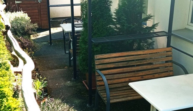 Guesthouse Rand Berlin - Nussbaum for 3 adults or 2 adults + 2 children up to 12 years. in Rüdersdorf