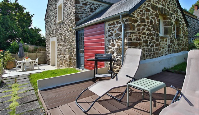 Holiday Home “Le Gîte d’Augustin” with Private Terrace, Garden & Wi-Fi