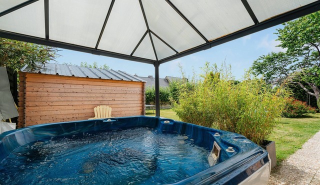 Holiday Home 'Gîte De La Tour' with Private Garden and Wi-Fi