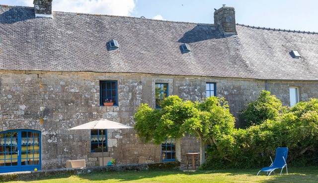 Holiday Home 'Gîte De Kerho' with Private Garden and Wi-Fi