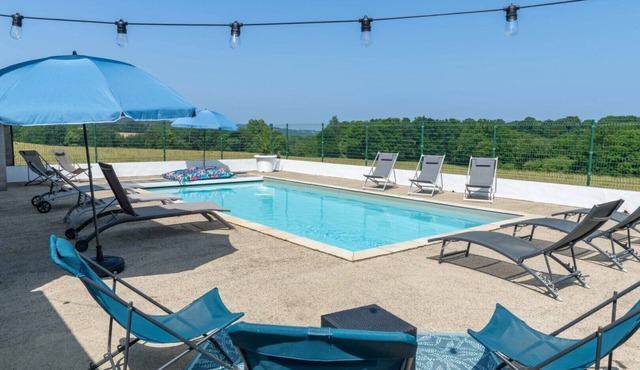 Holiday Home “Gîte Ithurrondoa” with Private Pool, Terrace & Wi-Fi