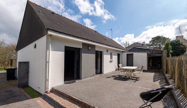 Holiday Home 'La Maison De Toulbadeu' with Private Terrace and Private Garden