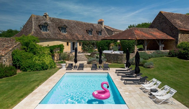 Holiday Home 'Le Mas' with Private Pool, Private Terrace and Wi-Fi