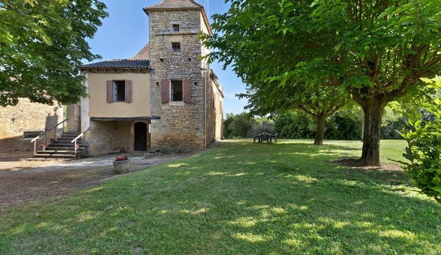 Holiday Home "Le Pigeonnier" with Private Pool