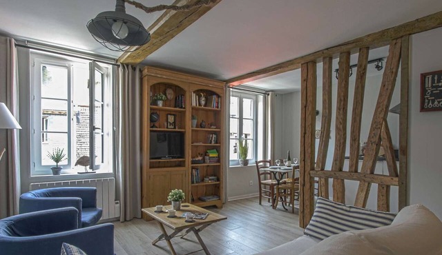 Homely 2-bdr apmt for up to 4 in the heart of Old Honfleur - Triplex Le Phare ★
