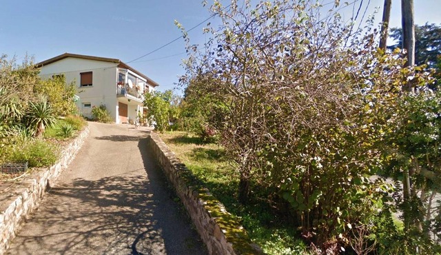 Homerez - House for 4 ppl. with terrace and balcony at Varenne-Saint-Germain