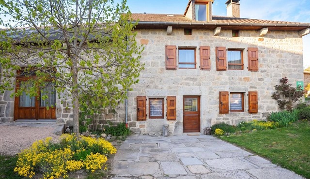 Homerez - House in Albaret-Sainte-Marie