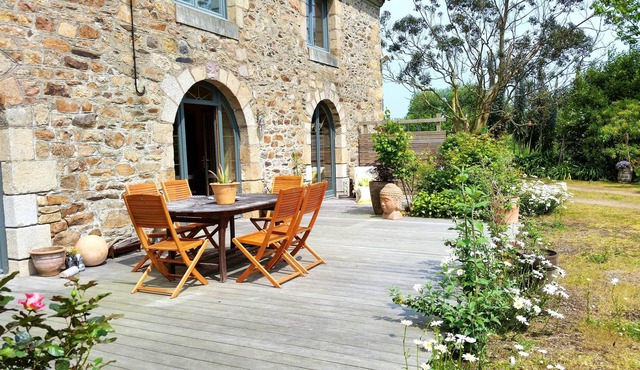 Homerez - House 2 km away from the beach for 8 ppl. with terrace at Ploubazlanec