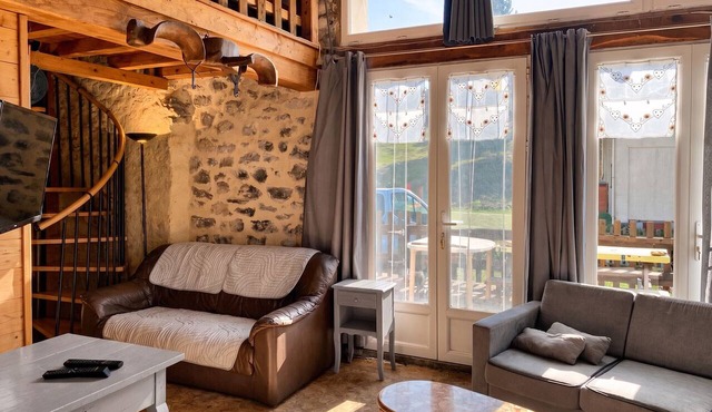Homerez - House in Borne