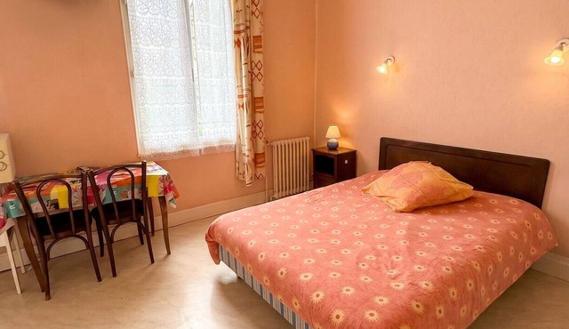 Homerez - Studio in Néris-les-Bains