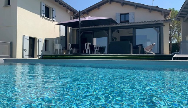 Homerez - Villa in Aujols