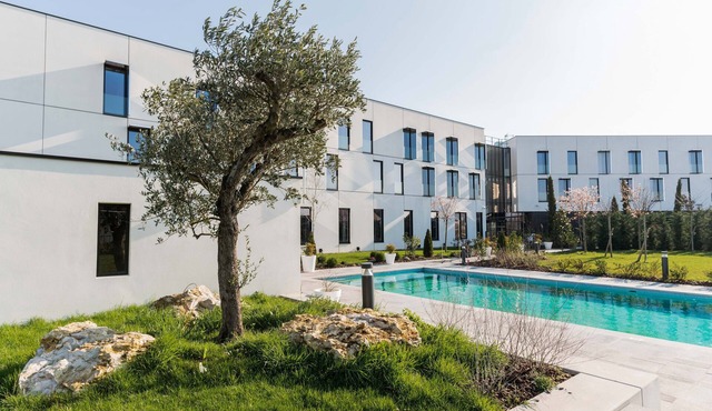 Hotel Dali Val d'Europe, Tapestry Collection by Hilton