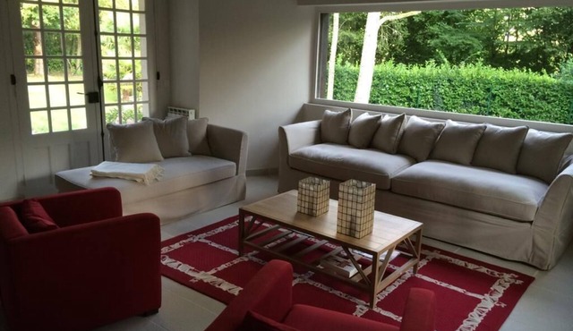House Bonneville la Louvet