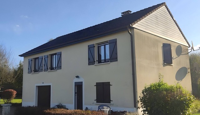 House for 9 Guests with Private Garden