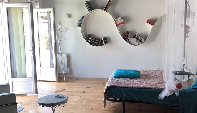 House in a quiet, natural setting, with all amenities—10 minutes from Dax, half an hour from the ocean. Ideal for families
