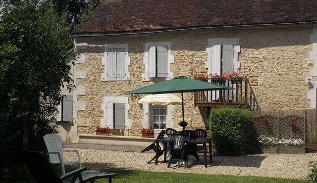 House of caracter in an authentic renovated farmhouse