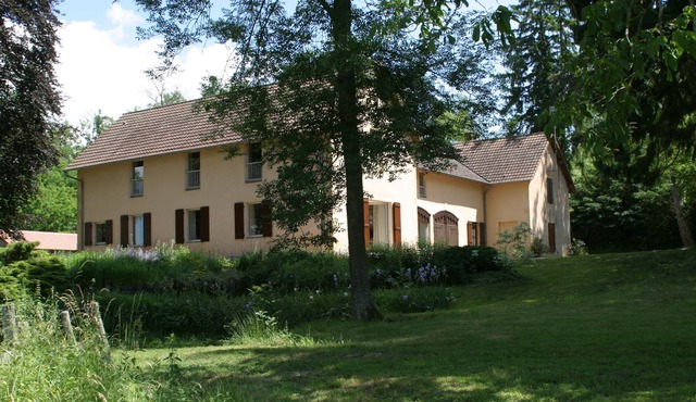 house private swimming pool, possibility 32 personnes with the dependances