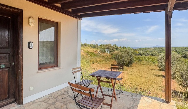 House w Garden 5 min to Tuzburnu Bay in Nature in Bozcaada