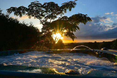 House with Jacuzzi for 8 people & a wonderful view