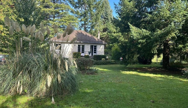 House with large garden and WIFI