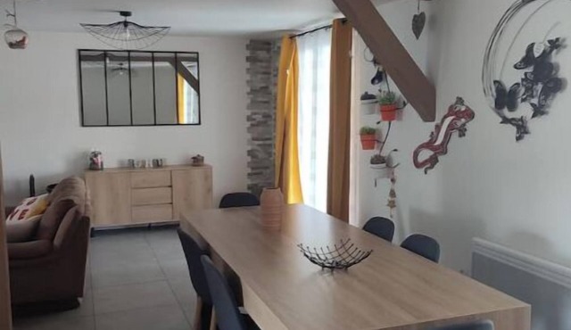 House with swimming pool. Outside terrace 35m2.