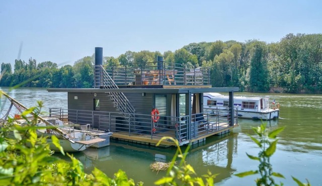 Houseboat : Une Maison sur L'eau