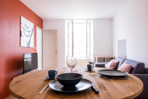 Immeuble entier cœur de ville avec terrasse & balcon