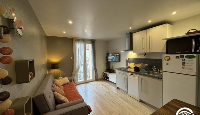 In Cerbère, comfortable T2 2 minutes from the beach