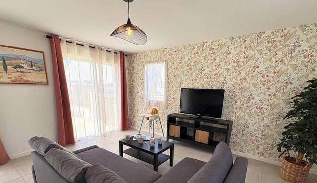 KER MOAN, New house for a family in town centre in Milizac-Guipronvel