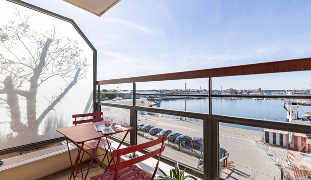 L'Airelle - Two Bedroom Apartment, Sleeps 4