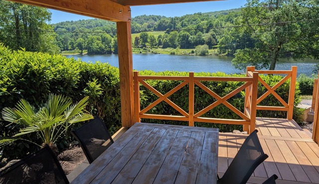 L'annexe du lac (Chalet on the shores of Lake Pannecière) 2/4 people