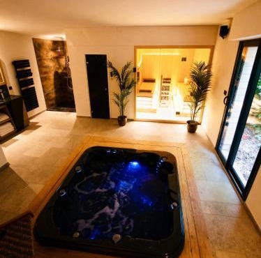 L'ApothéOse, gîte bien-être avec jacuzzi, sauna, hammam