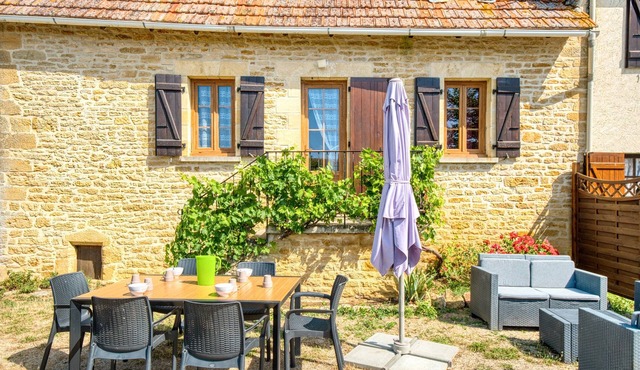 L'Hirondelle – Authentic Country House in the Heart of Périgord Noir