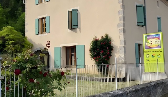La Bastide Des Monge - Gîte Maëlle: Mountain View, Wi-Fi, Air Conditioning