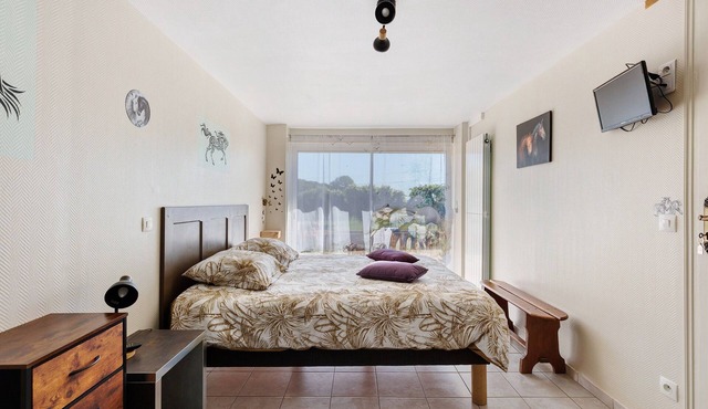 La Ferme Des Bigornes - Cheval Guest Room with Shared Terrace, Garden & Wi-Fi