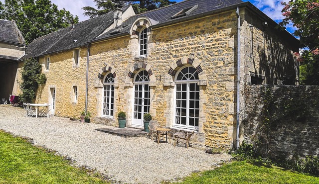 La Ferme du Manoir, Maison de Charme à 5 Minutes de Bayeux