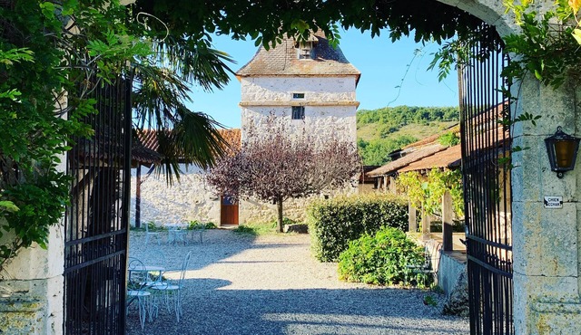La Ferme Gîte à la Campagne Avec Piscine Privative. Idéal Pour Grande Famille