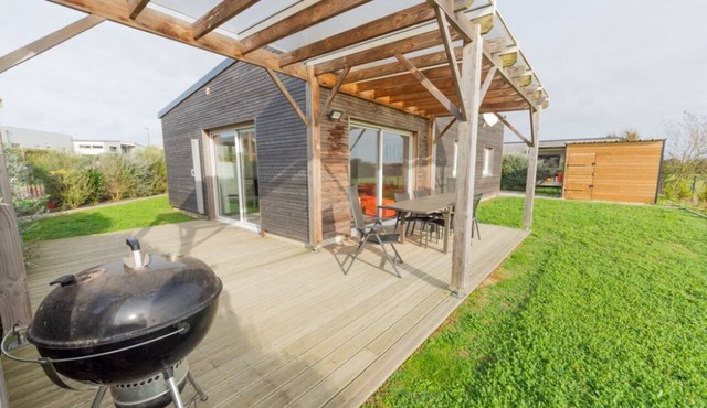 LA MAISON DES DUNES, sleeps 7, near the sea