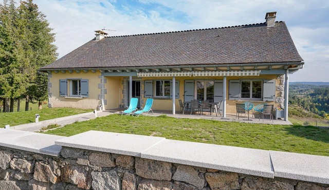 LA MAISON DU ROCHER - RIMEIZE