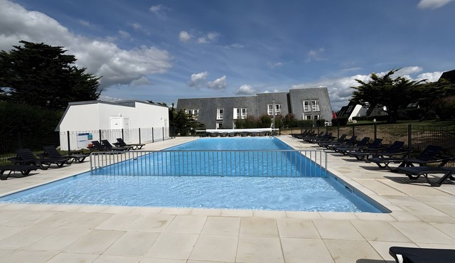 La Perle de l'Océan – Pool and Terrace