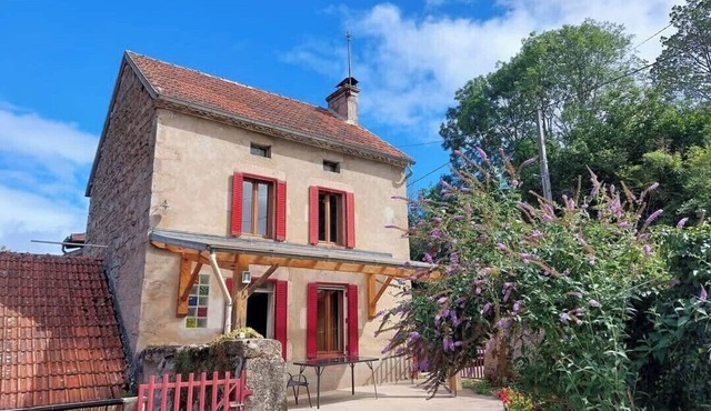 La Petite Maison du Moulin - 6 people in the heart of Combrailles