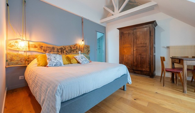 La Porte des Secrets Guest Room – Les Hortensias