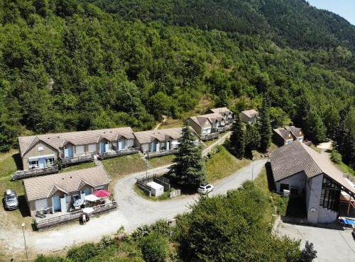 La Tuile Aux Loups