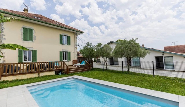 La Villa de Saint Lon