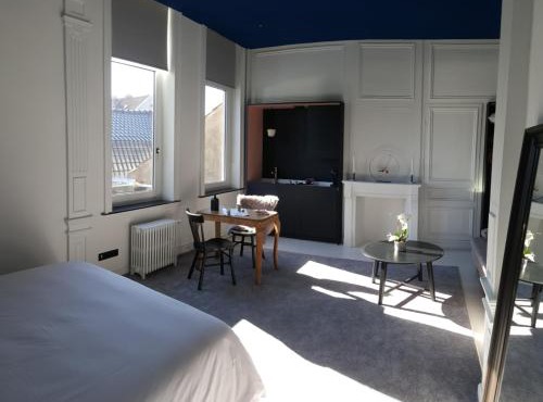 LA VILLA DES CHAMPS
