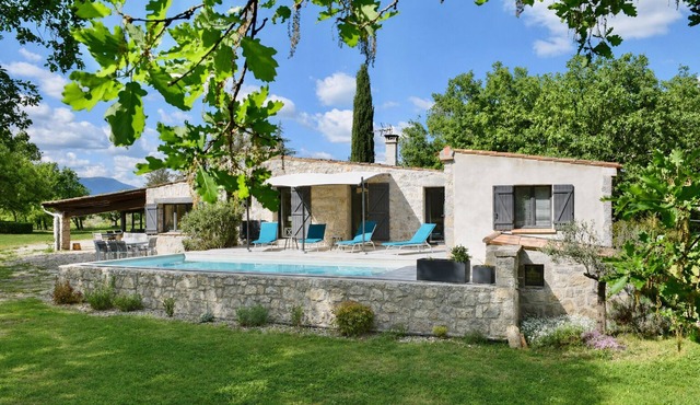Labeaume L'orée du bois, surrounded by nature, exceptional location,private pool