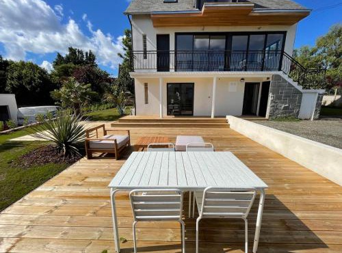 Large family home in Binic for 12 people