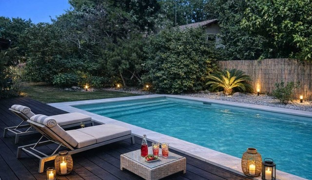 Large family villa near ocean and forest, heated pool, sleeps 14