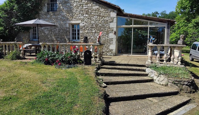 Large gîte in the heart of nature Sleeps 15 Pets welcome 17€